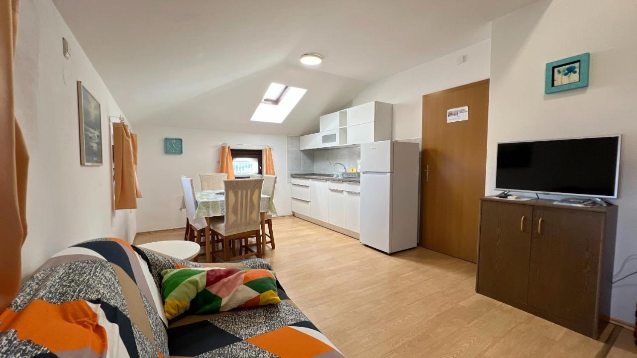 ❷⓿❷❸ Apartment Dolphin إيزولا المظهر الخارجي الصورة
